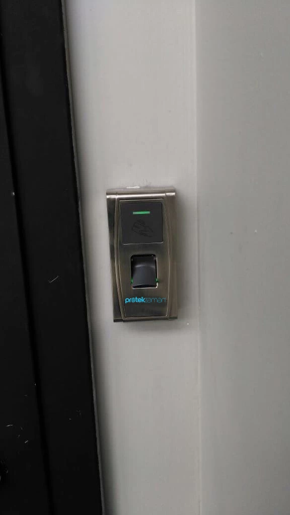 zkteco ma300 door release system with