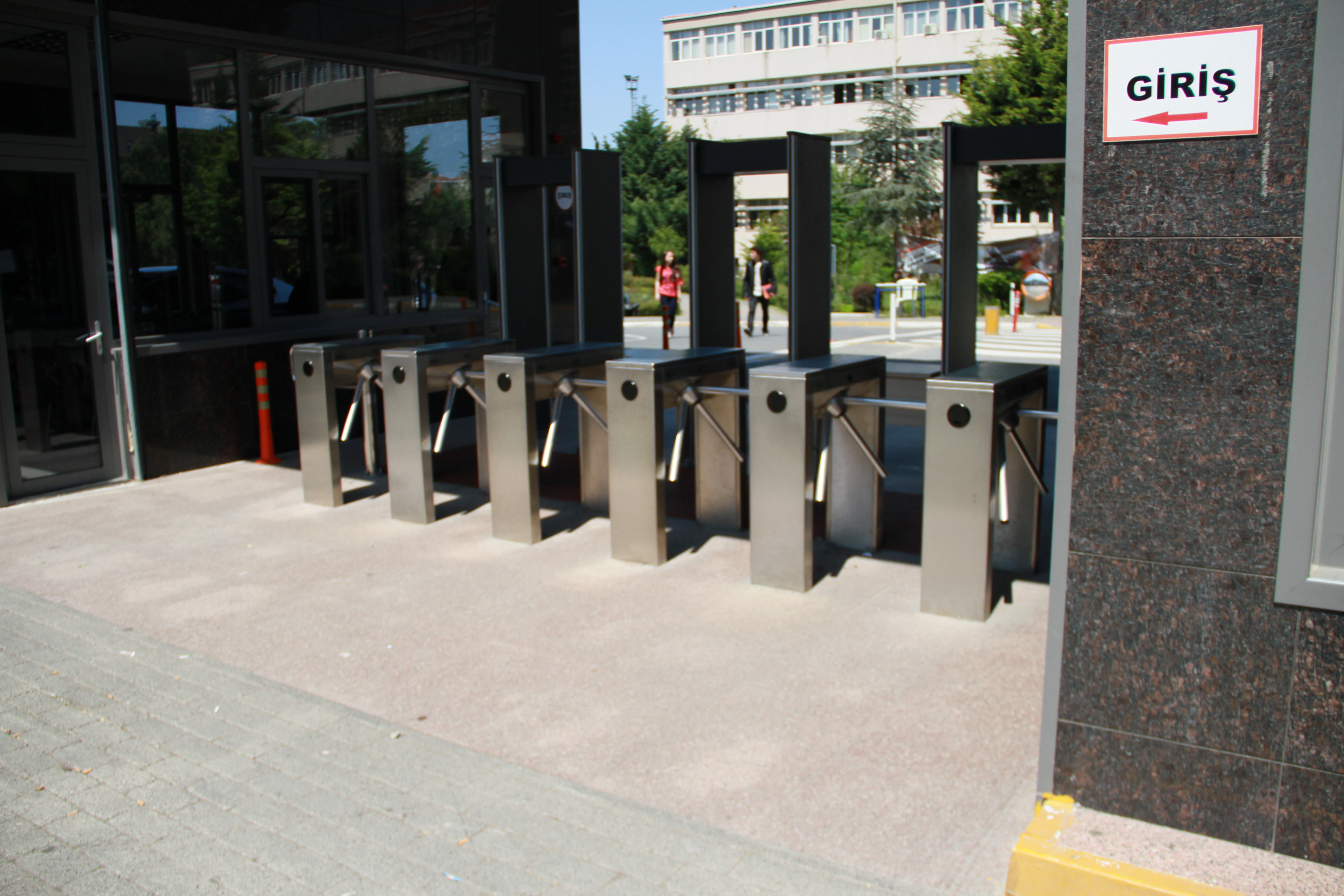 LTT-303 Çift Ayak Tripod Turnike Montaj Görüntüleri