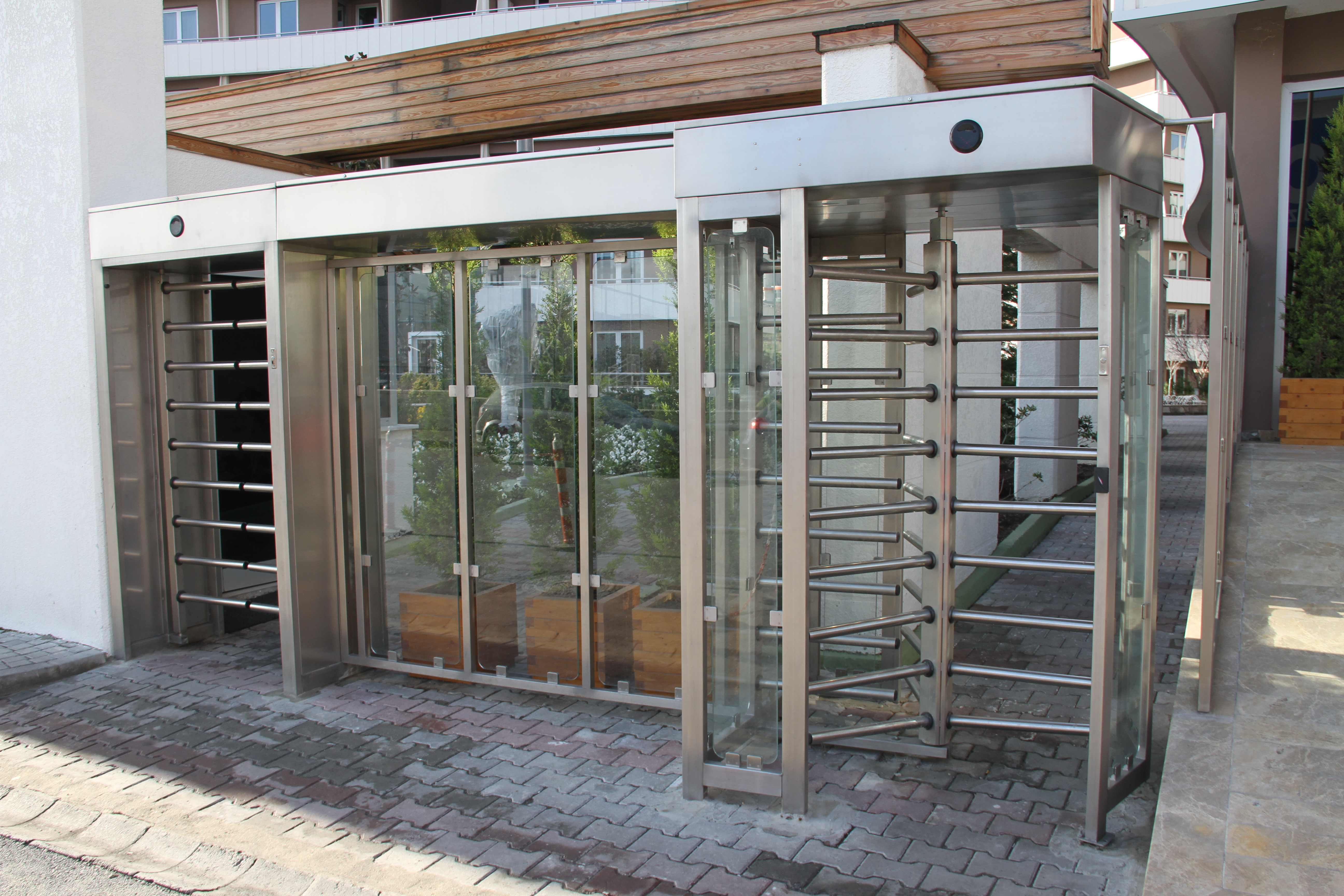 LTF 413 Boy Turnike Montaj Görüntüleri