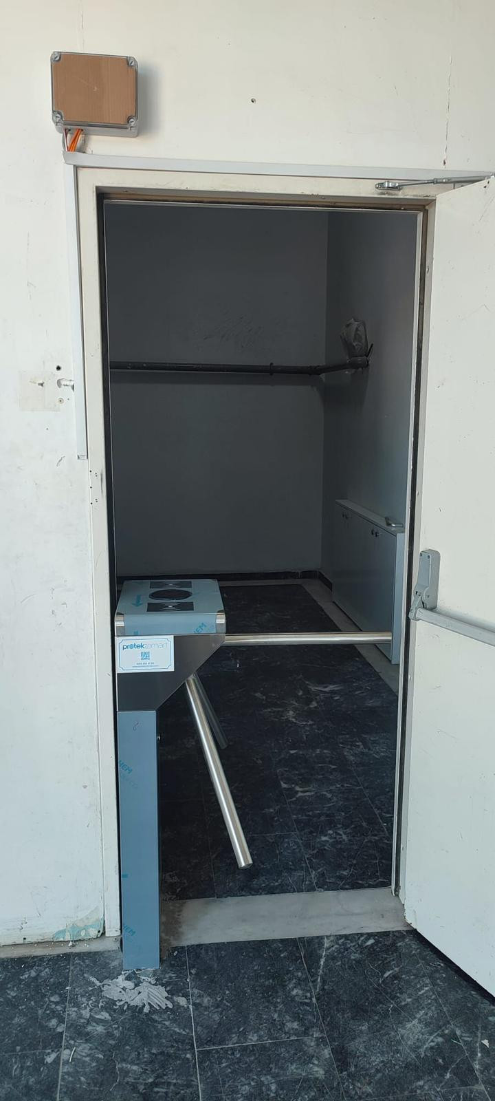 Düşen Kollu Turnike Tripod PRO-1000 Montaj Görüntüleri