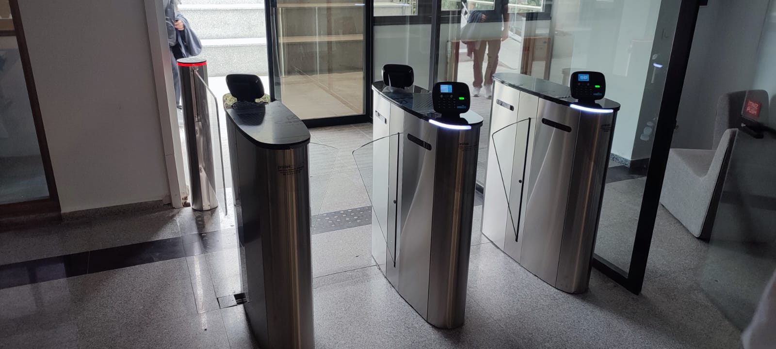 T300 HG 20 Hızlı Geçiş Turnikesi Montaj Görüntüleri