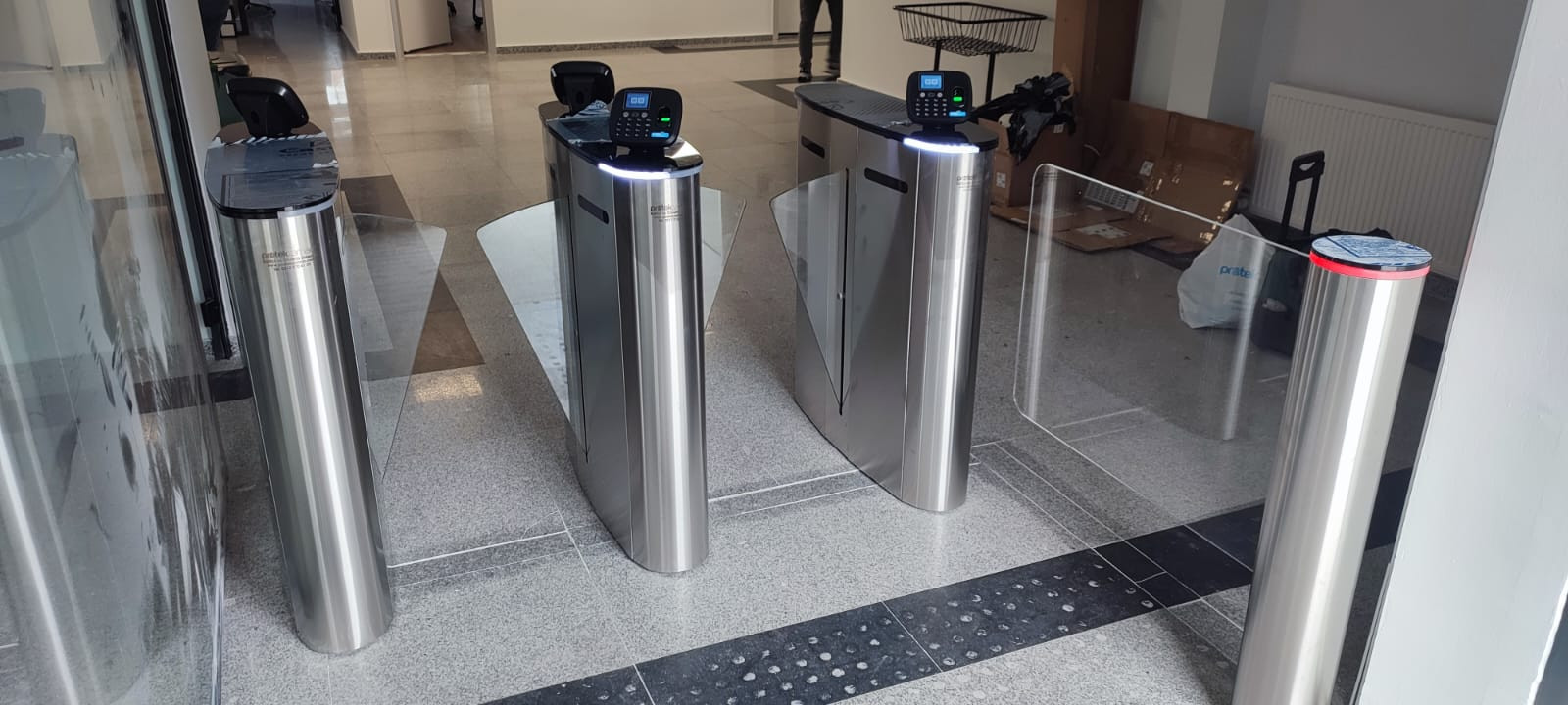 T300 HG 20 Hızlı Geçiş Turnikesi Montaj Görüntüleri