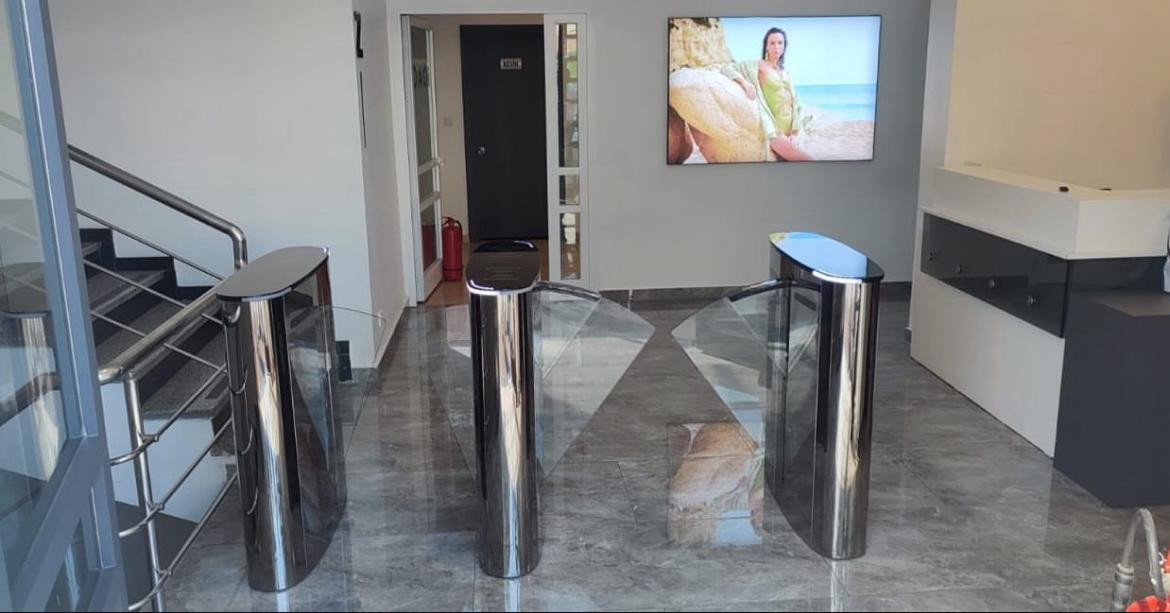 T300 HG 20 OPTİK VIP TURNİKE Montaj Görüntüleri