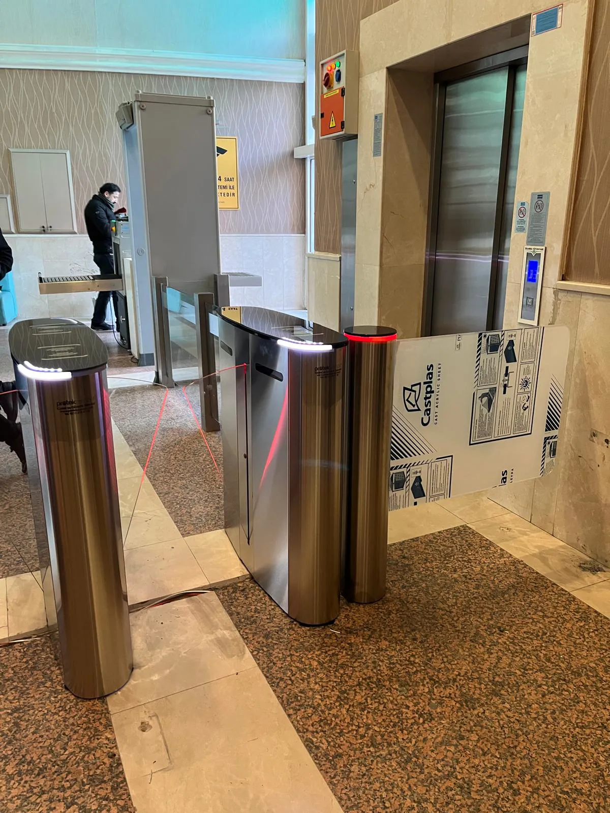 turnike-sistemi-kartli-gecisjpeg